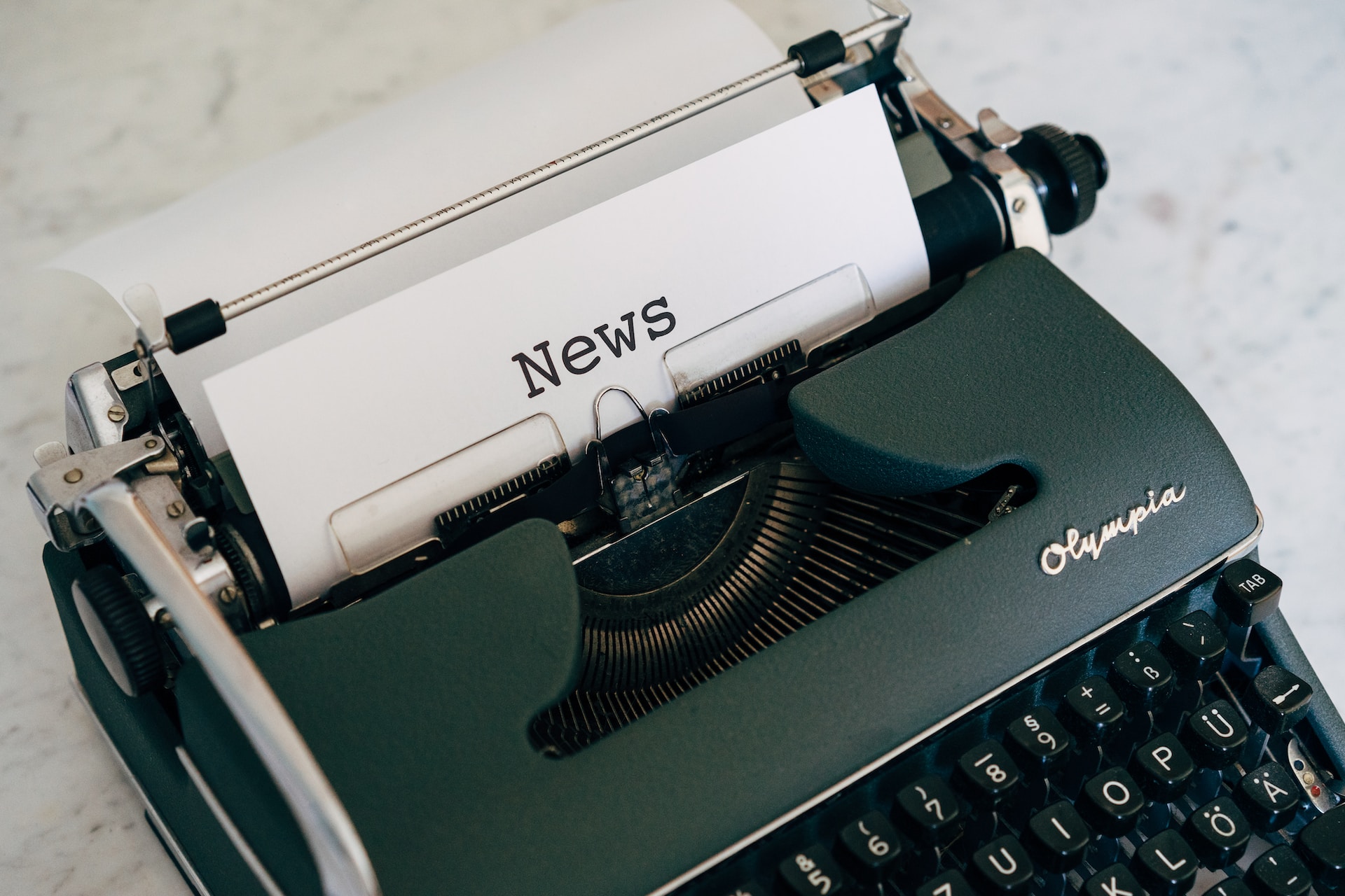 typewriter in black and white | ERP Today’s weekly hotlist: 23-27 October