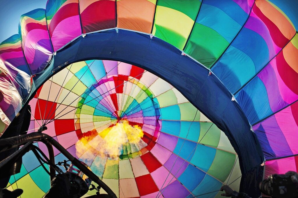 Colorful balloon in the sky | Wanna be my software partner? SNP is embracing diverse business transformations